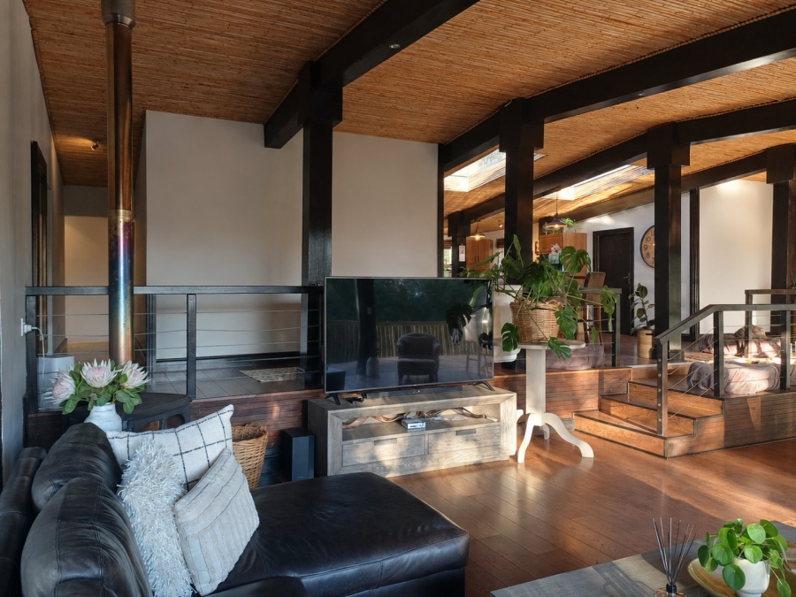 4 Bedroom Property for Sale in Hoekwil Western Cape